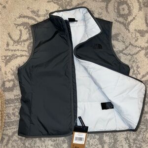 Brand New with Tags! Women’s Large The North Face Vest insulated Dark grey